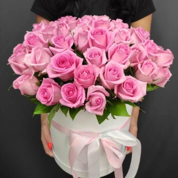 Коробка из 31 розовой розы